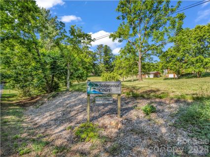9999 Sedgewood Court sold home in Sedgewood, Fairview, NC