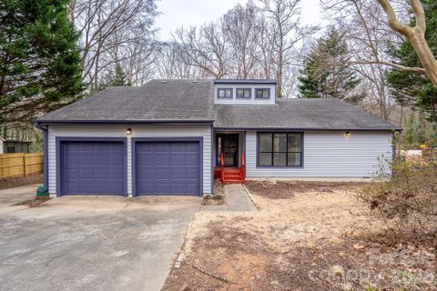 6415 Santa Cruz Trail sold home in Hickory Ridge, Charlotte, NC