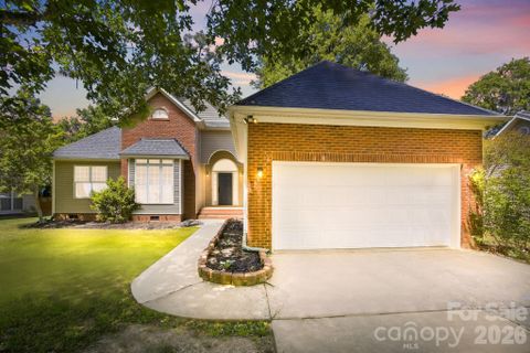 3208 Continental Drive pending home in Colonial Village, Monroe, NC