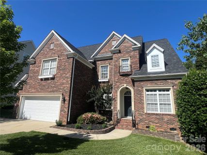 3308 Grandeur Road pending home in Highland Creek, Charlotte, NC