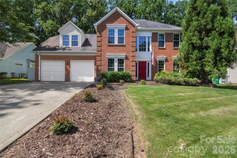8615 Harmony Bridge Place active home in Wedgewood North, Charlotte, NC