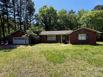 714 Crestmont Drive