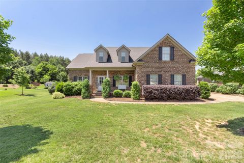 5286 Ivy Spring Lane sold home in Fieldstone, Concord, NC