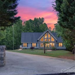 2977 Cabin Creek Drive
