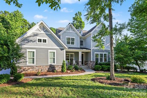 113 Cross Current Lane active home in McLean - South Shore, Belmont, NC