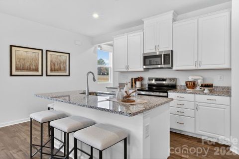 407 Silver Birch Court active home in Fincastle Glen, Shelby, NC