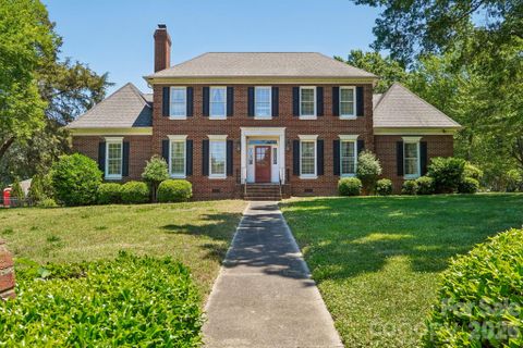 Homes in Deering Oaks, Charlotte