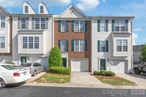 1707 Kashmir White Lane active home in Waterstone, Fort Mill, SC