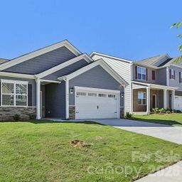 112 Pecan Grove Lane