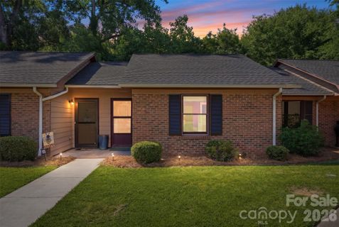 141 Glenwood Drive pending home in Parkwood Villas, Rock Hill, SC