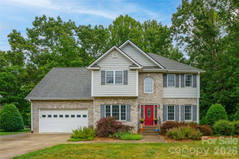 100 Welwyn Lane active home in Eastmoor, Asheville, NC
