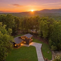 121 Deer Jump Trail