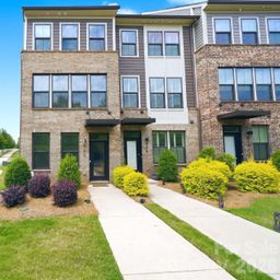 804 Broad River Lane
