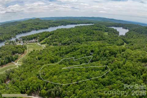 Tm 1r Toxaway Drive active home in Lake Toxaway Estates, Lake Toxaway, NC