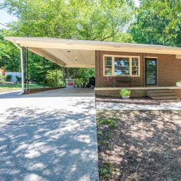636 Poplar Drive
