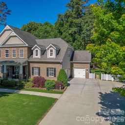 2015 Madeira Circle