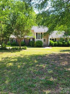 1913 Lake Monroe Drive