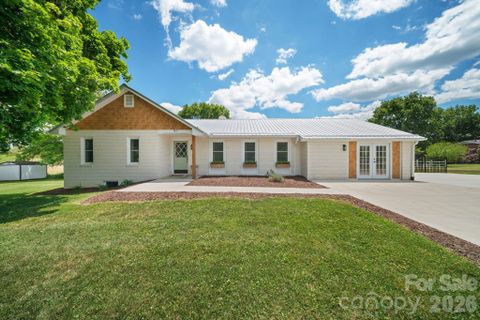 97 Paul Holland Road