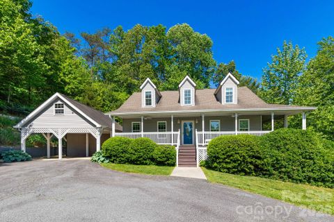 215 Butternut Lane active home in Whispering Pines, Leicester, NC