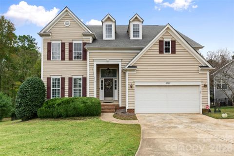 7710 Ninth Fairway Lane active home in Olde Sycamore, Mint Hill, NC