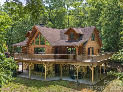 413 Green Hills Road active home in Lake Adger, Mill Spring, NC