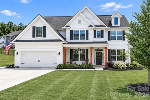 384 Streamwood Road pending home in Falls Cove At Lake Norman, Troutman, NC