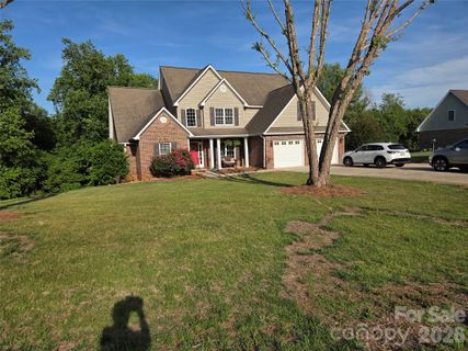 A home in Doe Run, Granite Falls
