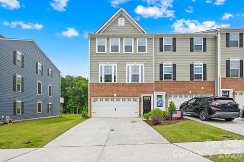 2139 Autumn Cyprus Avenue active home in Tupelo, Gastonia, NC