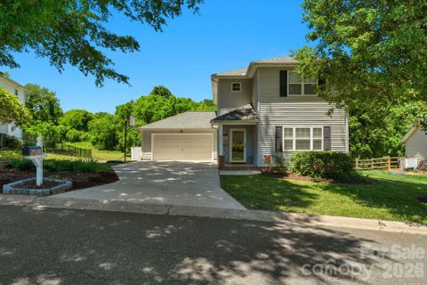 Homes in Adams Bluff, Belmont