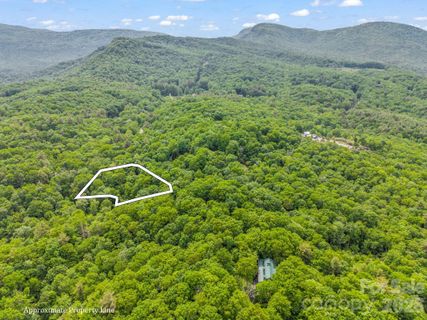 Tbd Toxaway Trail active home in Indian Lake Estates, Lake Toxaway, NC