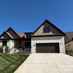4559 Holly Circle