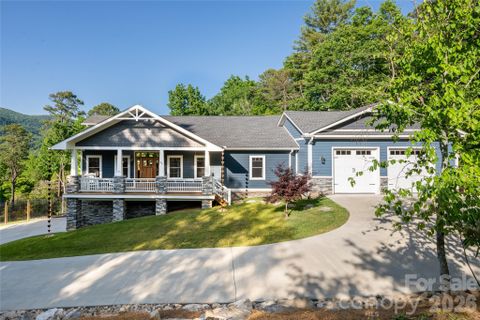 46 Nuthatch Court sold home in Laurel Woods, Fairview, NC