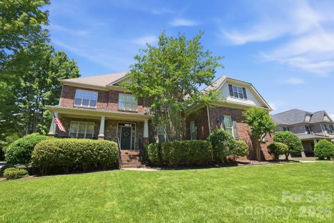 705 Glenn Allen Way active home in Stanton Heights, Fort Mill, SC