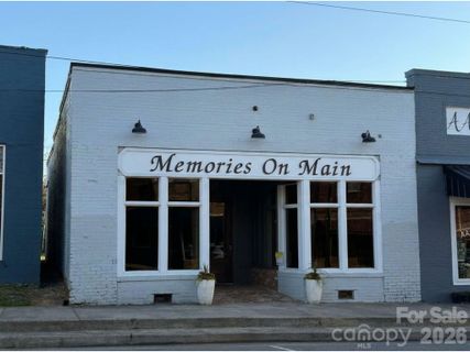 28 E Main Street