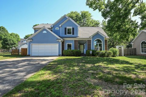 9101 Castlebay Drive active home in Landen Meadows, Charlotte, NC