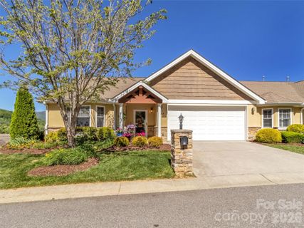 Homes in Castle Creek Village, Waynesville