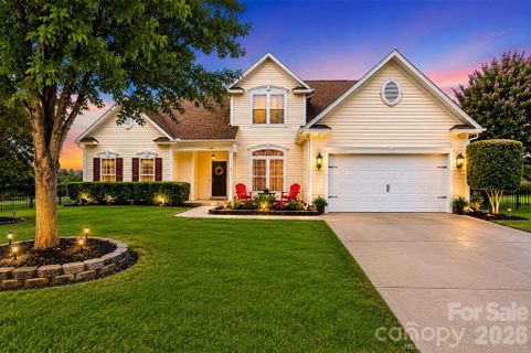 12610 Skymaster Court active home in Planters Walk, Charlotte, NC