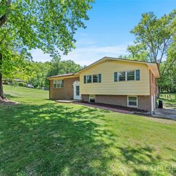 182 Fairway Hills Drive