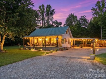 176 174 Oak Hollow Road
