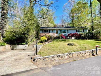 213 N Park Lane
