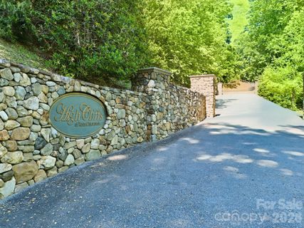 99999 Cliffledge Trail active home in High Cliffs At Round Mountain, Black Mountain, NC