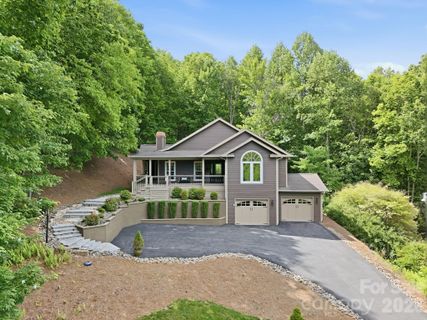 43 Smokemont Drive pending home in Avery Park, Arden, NC
