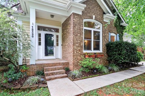 12324 Terrick Court sold home in Yorkshire, Charlotte, NC