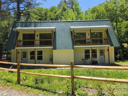 140 Nestle Road active home in Holiday Hills, Boone, NC