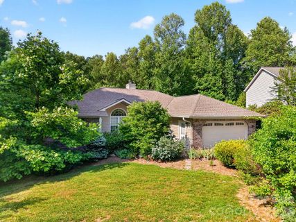 Homes in Etowahs Reach, Etowah