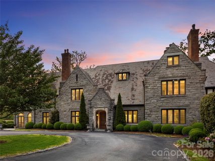 A home in Biltmore Forest, Biltmore Forest