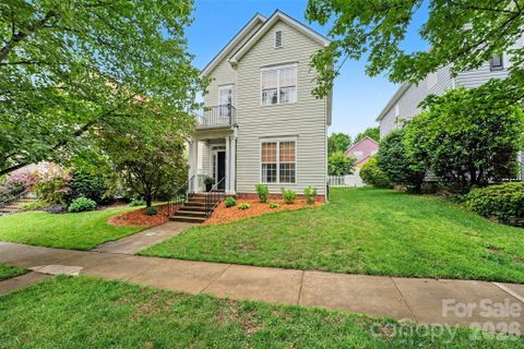 116 E Decatur Avenue pending home in Water Oak, Mooresville, NC