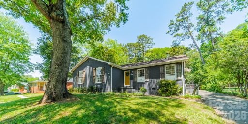 7116 Sherbourne Drive pending home in Starmount, Charlotte, NC