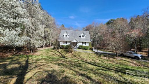 A home in River Cove, Hayesville