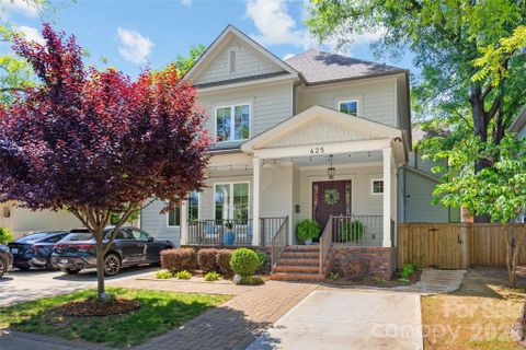 425 Pecan Avenue pending home in Elizabeth, Charlotte, NC